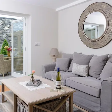 Shrubbery Mews Luxury Daire Kenmare