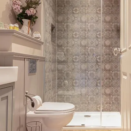 Shrubbery Mews Luxury Apartman *