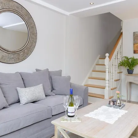 Shrubbery Mews Luxury Daire *
