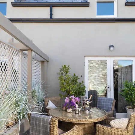Daire Shrubbery Mews Luxury Kenmare